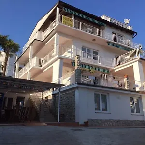 Christina Apartman