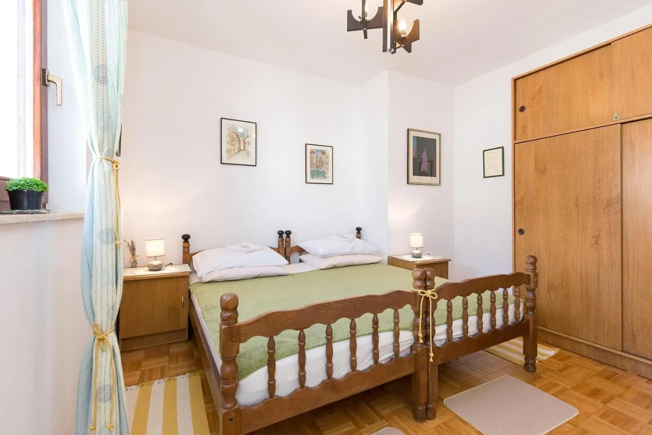 Apartment Bella-Vista Icici 0*,  Croatia